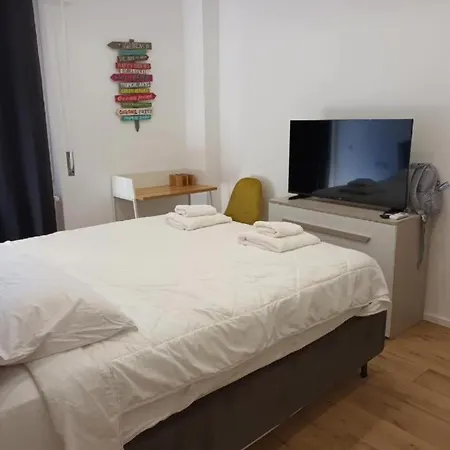 Apartment Pm 34 Viale Giustiniano Imperatore - 50 Mt From Metro San Paolo