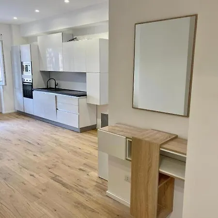 Apartment Pm 34 Viale Giustiniano Imperatore - 50 Mt From Metro San Paolo *