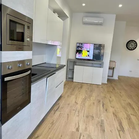 Apartment Pm 34 Viale Giustiniano Imperatore - 50 Mt From Metro San Paolo *